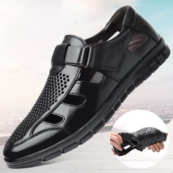 2022 Noua Moda De Vara Barbati Sandale Confortabile Confortabil Gol Moale Luminat Respirabil Lucra Pantofi Casual Din Piele Sandale De Designer